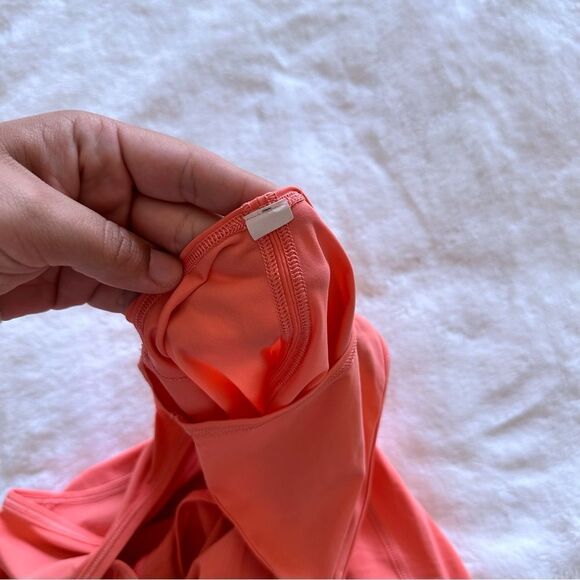 Lululemon Tank Top Women’s Medium - Picture 5 of 6